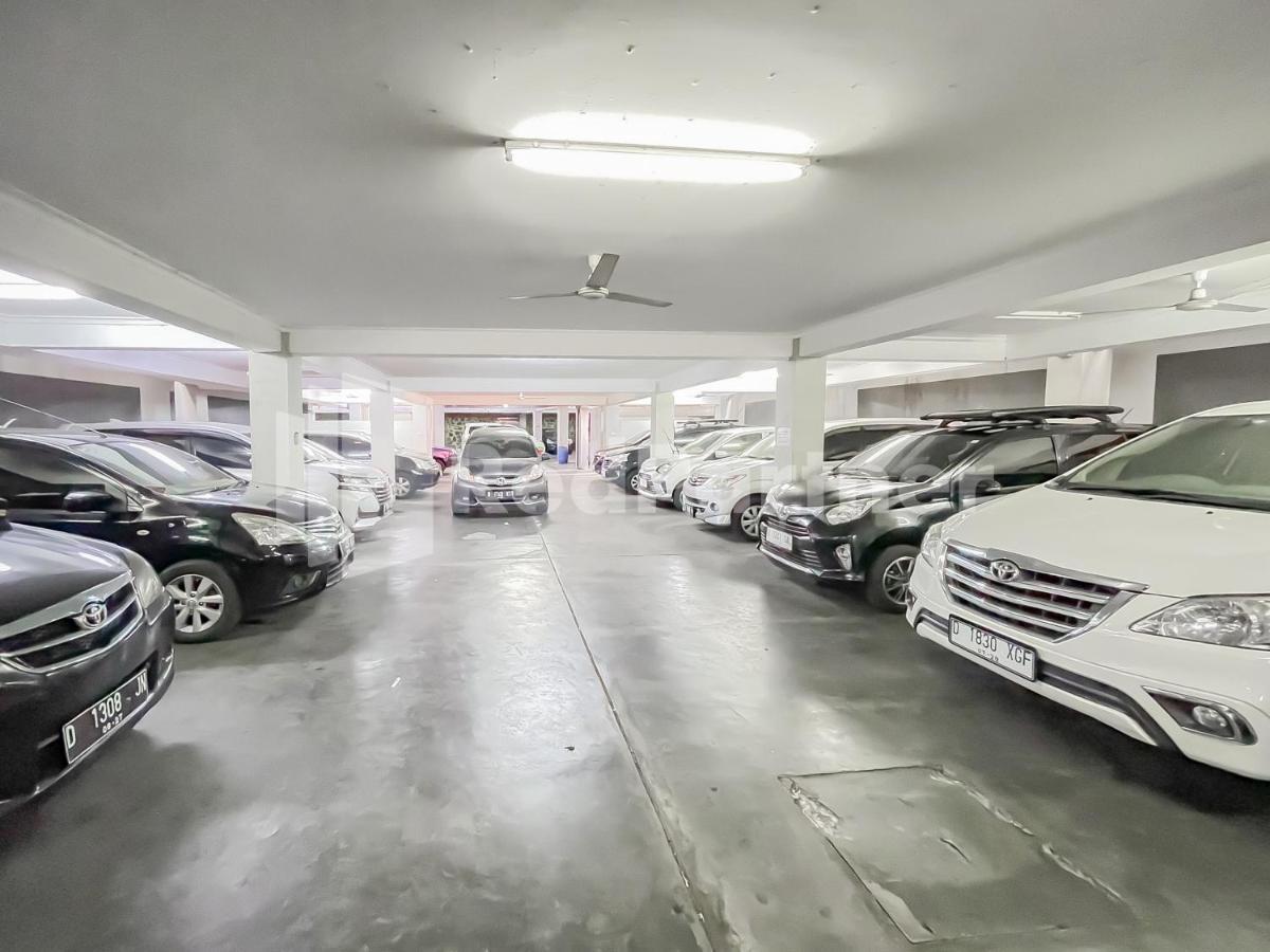 Sang Surya Guesthouse Syariah Near Rs Hasan Sadikin Mitra Reddoorz Bandung Exterior photo